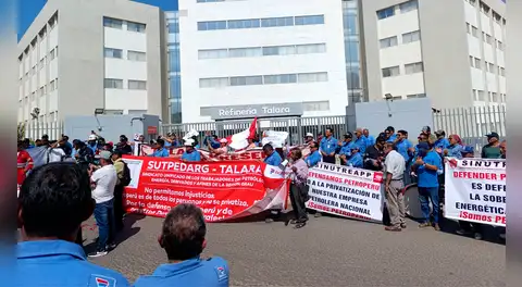 Piura: sindicatos protestan frente a refinería de Talara en contra de posible privatización de Petroperú