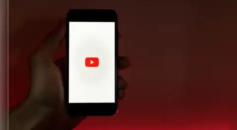 YouTube activa función para transmitir en vivo en formato vertical y horizontal al mismo tiempo