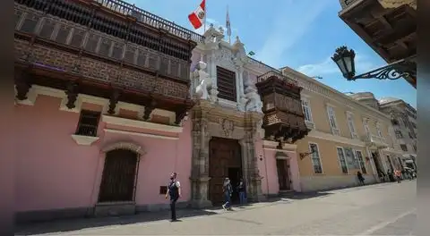 Más de 34 peruanos varados por bloqueos en Bolivia regresan al Perú, confirma Cancillería