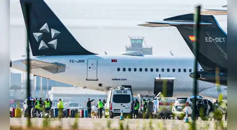 Amenaza de bomba obliga a avión a aterrizar de emergencia en Barcelona escoltado por dos cazas del Ejército