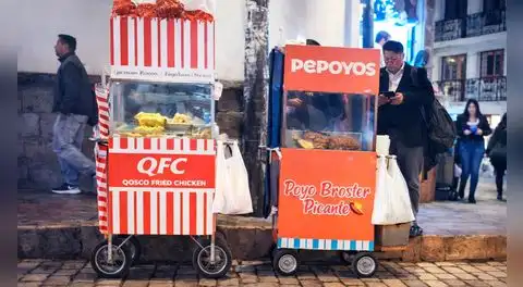 Emprendedores colocan quioscos de QFC y Pepoyos en plena calle del Cusco y en redes bromean: “La competencia esta dura”