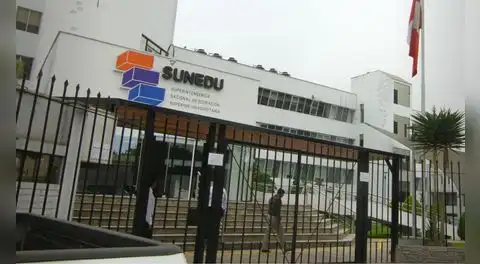 Sunedu reduce plazos del Registro de Grados y Títulos: trámites serán 100 % digitales y en menor plazo