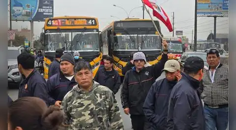 Cerca de 100 mil conductores dejaron sus trabajos en Perú por miedo a las extorsiones, según dirigente de transportistas