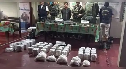 Loreto: Cae narco con 160 kilos de cocaína, seis fusiles, una pistola y municiones
