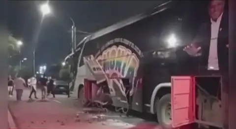 Atentan con explosivo a bus de la agrupación 'Armonía 10' en Trujillo
