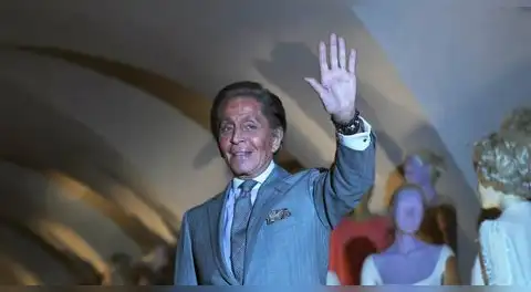 Alta costura y cine: Valentino y el documental 'El último emperador'