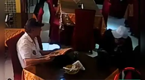 Pareja de adultos mayores fingen ser comensales para robar celular y S/1.000 en chifa de Jesús María