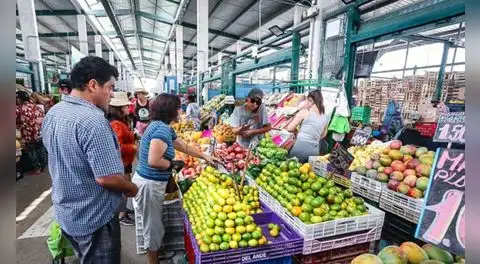 Inflación arranca el 2026 con aumento de 1,7% anual, presionada por el pollo y la comida en restaurantes