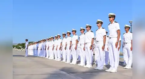 Intensa preparación reciben cadetes navales en viaje de instrucción desde Paita hasta Marcona