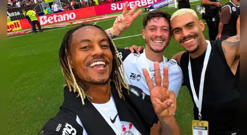 André Carrillo 'lapidó' millonarios fichajes de Flamengo tras ganarle la Supercopa de Brasil: "No tenemos dinero, pero levantamos trofeos"