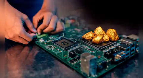 Científicos hallan un método para reciclar dispositivos electrónicos comunes en casa y extraer oro de 22 quilates de ellos