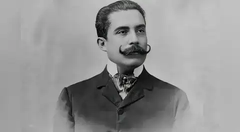 Un metro de tierra para José Santos Chocano, por Eduardo González Viaña