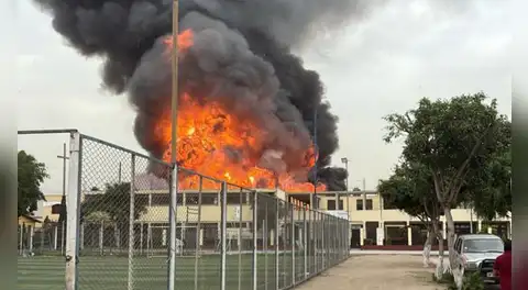 Fuerte incendio consume almacén clandestino de aerosoles en Huachipa tras reporte de explosiones en zona residencial