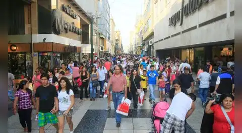 Pobreza y sueldos bajos persisten entre los cuatro principales problemas de los peruanos