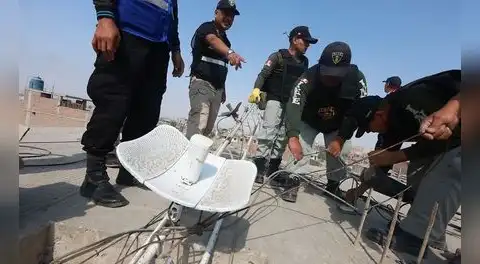 Prisión para quienes faciliten comunicaciones ilegales en las cárceles