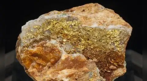 Estudio revela que los terremotos podrían ser responsables de la formación de pepitas de oro en la Tierra