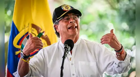 Gustavo Petro defiende el aumento del salario mínimo en Colombia tras suspensión y convoca a movilizaciones