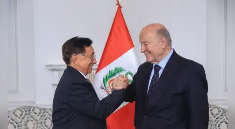 José María Balcázar y Hernando De Soto dialogaron en Palacio sobre las funciones del primer ministro