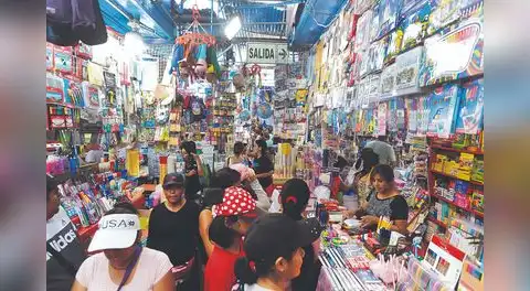 Ventas por campaña escolar caen 20% en Mesa Redonda