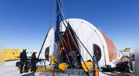 Científicos descubren sorprendente registro geológico de 23 millones de años tras perforar 523 metros bajo el hielo antártico
