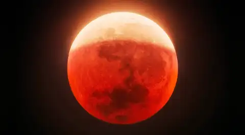 Eclipse lunar total: cuándo se podrá ver la luna de sangre que iluminará los cielos en varios continentes
