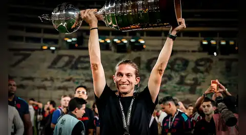 Filipe Luís pasó de ganar la Copa Libertadores con Flamengo en Lima a ser despedido de forma abrupta: lo echaron tras golear 8-0