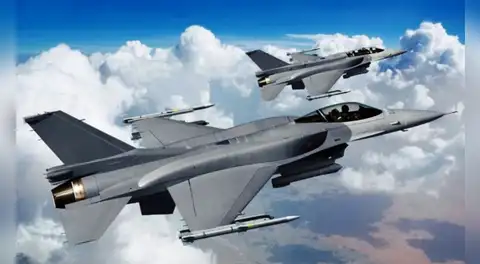 Gobierno autoriza compra directa de cazas bajo la modalidad de “secreto militar”