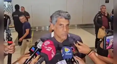 Álvaro Barco reacciona indignado tras pregunta sobre salida de Javier Rabanal de Universitario: "Fuera de contexto"