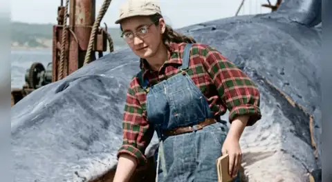 Libro de testimonios destaca la trayectoria de 18 Heroínas de la Mar