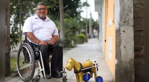 Wilmer Malki Falcón: el artesano que da segundas oportunidades a mascotas con sillas de ruedas