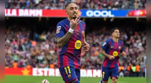 Raphinha marcó tres goles en triunfo del Barcelona sobre el Sevilla