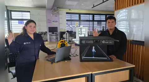 Jóvenes peruanos crean el sistema NeuroSign, capaz de traducir el lenguaje de señas a voz