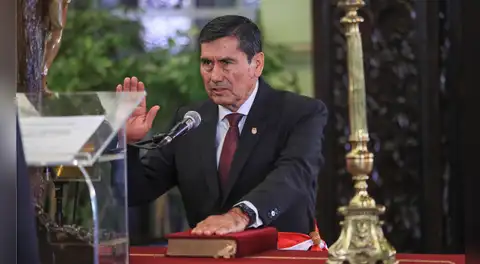 Primer ministro, Luis Arroyo, fue investigado por el presunto delito de exceso en el ejercicio del mando