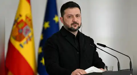 Zelenski dice que Ucrania recibe menos armas en medio de la guerra en Irán y pide activar crédito millonario de la UE