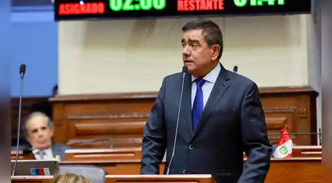 José Williams es internado en una clínica para pasar por una cirugía ambulatoria