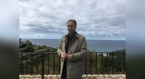 Adan Kovacsics: “Hay todo un elemento irracional en la traducción que una herramienta tan racional como la IA no es capaz de resolver”