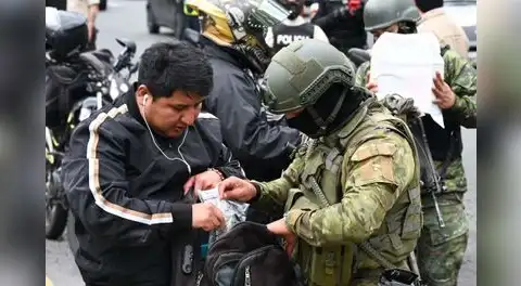 Ecuador decreta toque de queda en Quito y Guayaquil en mayo para frenar violencia del narcotráfico