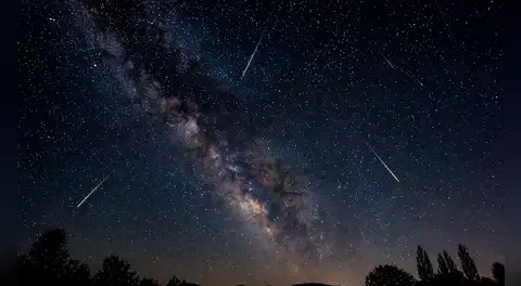 Lluvia de estrellas Líridas 2026: ¿a qué hora ver la lluvia de meteoros en su punto máximo desde Sudamérica este 22 de abril?