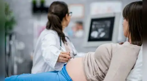 Perú alcanza mínimo histórico de fecundidad: mujeres postergan la maternidad y marcan un cambio en toda una generación