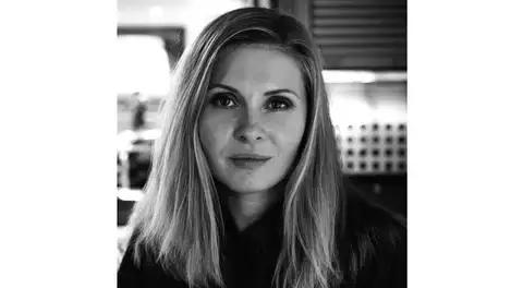 Resentimiento y redención: “El verano en que mi madre tuvo los ojos verdes” de Tatiana Ţîbuleac