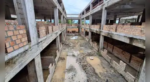 Fábrica de chocolates invade obra de hospital de S/159 millones en Loreto: no advirtieron terreno ocupado