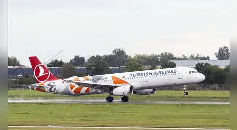 Europa podría quedarse sin combustible para aviones a final de año si Ormuz no se abre pronto, alerta informe