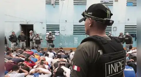 Trabajador del INPE cobró S/500 a familiar de interno para evitar su traslado a penal de alta peligrosidad y fue sentenciado a 4 años