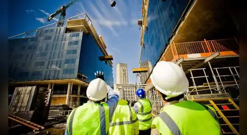 La demanda de expertos en construcción crece: priorizan habilidades digitales y gestión