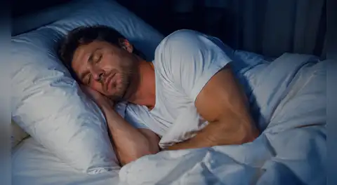 Cómo dormir protege tu corazón: descubre qué posiciones reducen la carga cardíaca y cuáles aumentan el riesgo