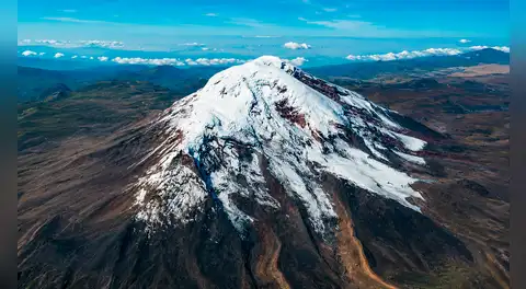 No es el Everest: un volcán de Sudamérica es el punto más cercano al espacio, con su cumbre a casi 6.500 km del centro de la Tierra