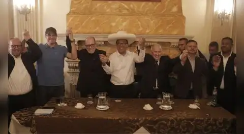 Roberto Sánchez aparece junto a Belmont, López Chau y George Forsyth: excandidatos le brindan su apoyo frente a Fujimori