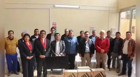 Presidente de la Corte de Lambayeque entregó 16 computadores de última generación a jueces de paz de Cutervo
