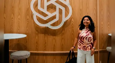 Peruana creó IA en WhatsApp para ayudar a vendedores ambulantes y hoy es la única latinoamericana en exclusivo programa de OpenAI en EE.UU.