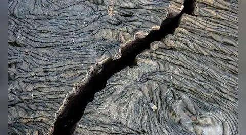 Un fenómeno geológico contagioso que se propaga entre las placas tectónicas provocaría terremotos y tsunamis